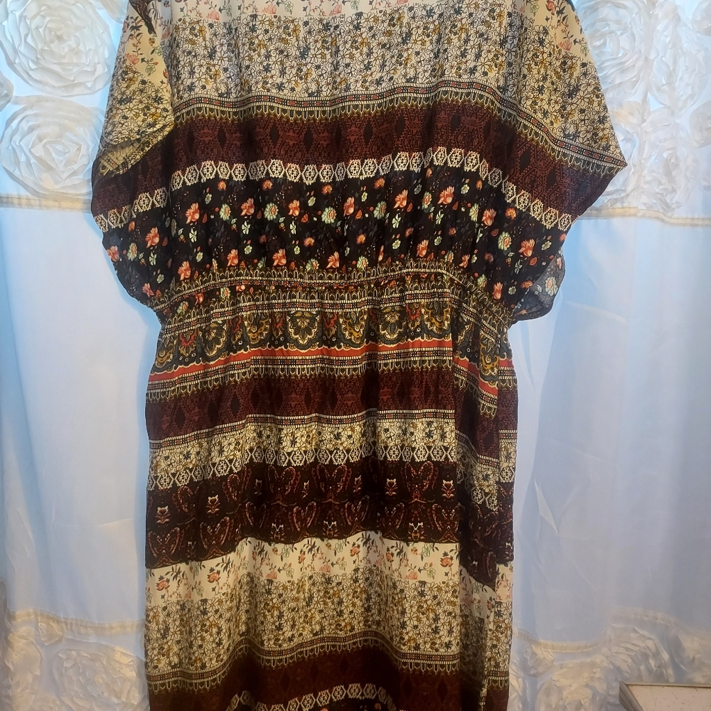 BOHO FLORAL MIDI DRESS